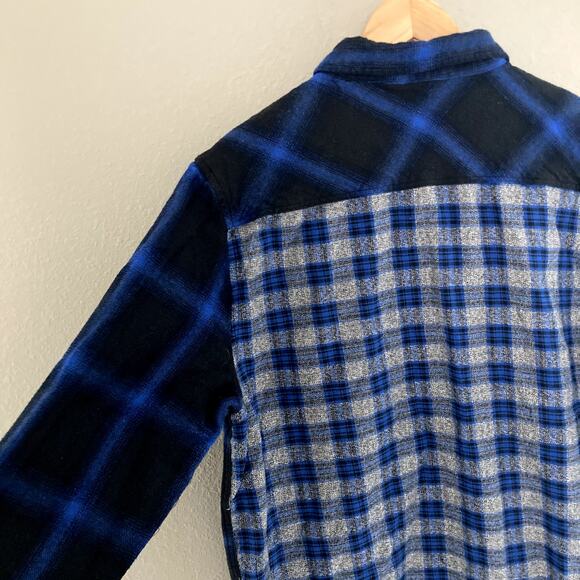 Sovereign Code Black and Blue Toned Mixed Plaid Flannel Button Up - Medium - Picture 6 of 7